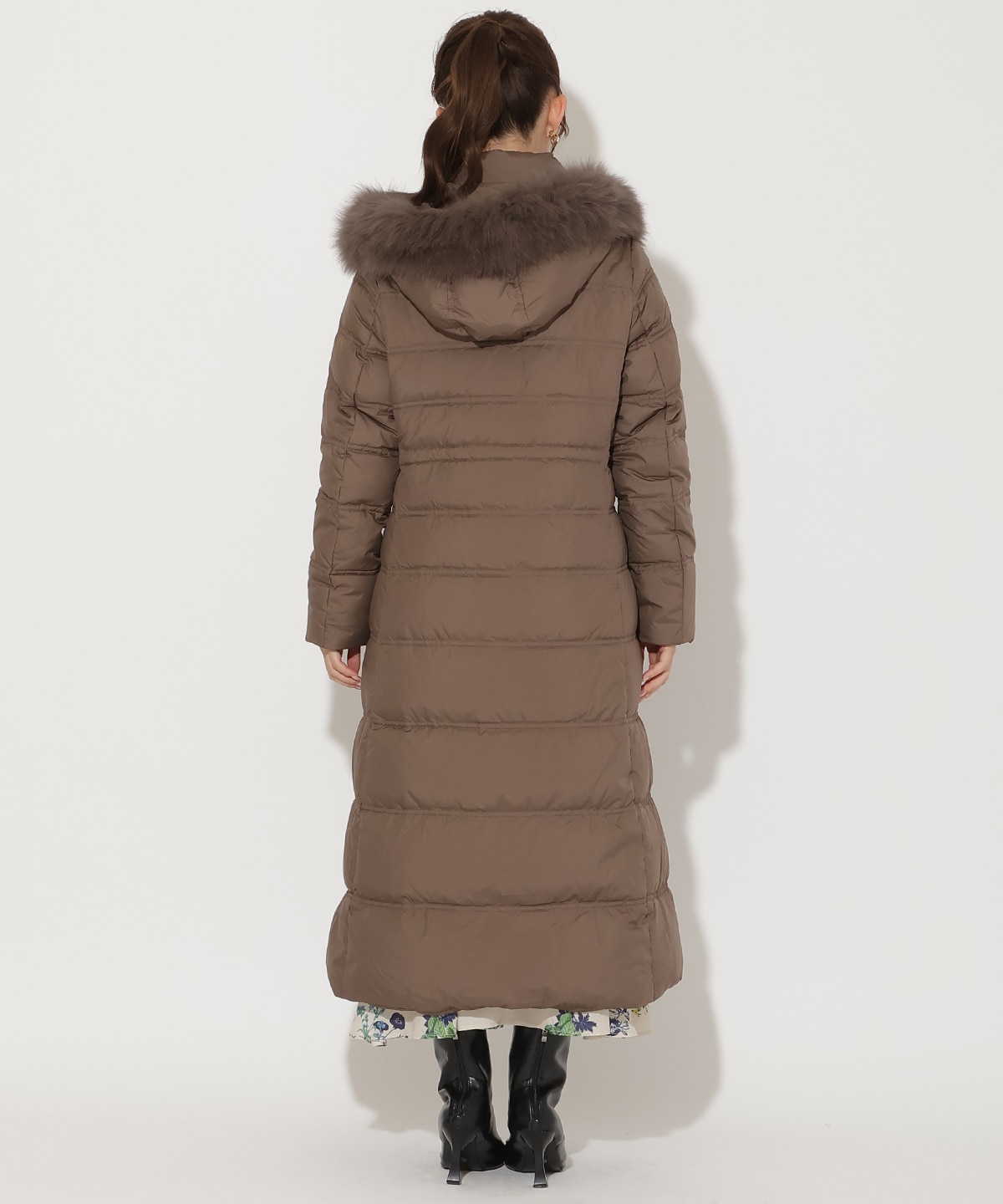 FOXファー付きスーパーロングダウン