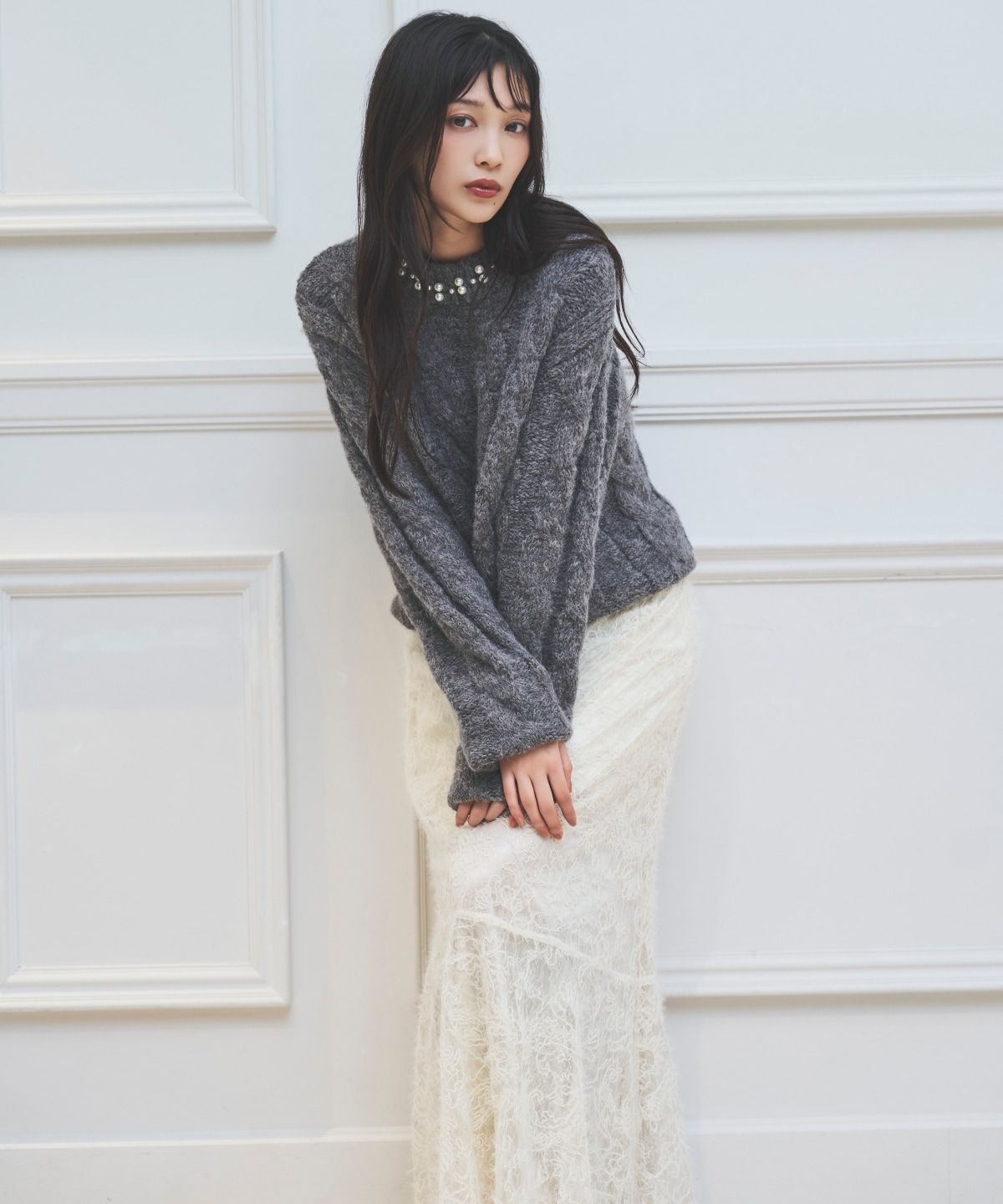 パール襟ケーブルニットプルオーバー