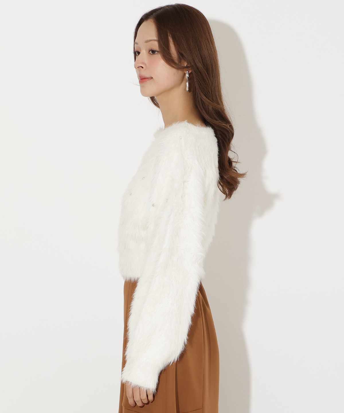 ビジューフェザーニットプルオーバー