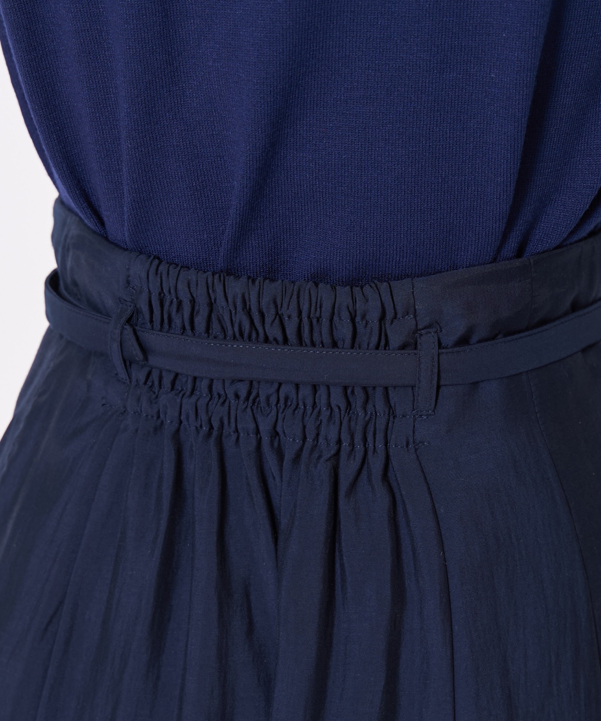 【先行予約受付中】ベルト付きシアーフレアスカート