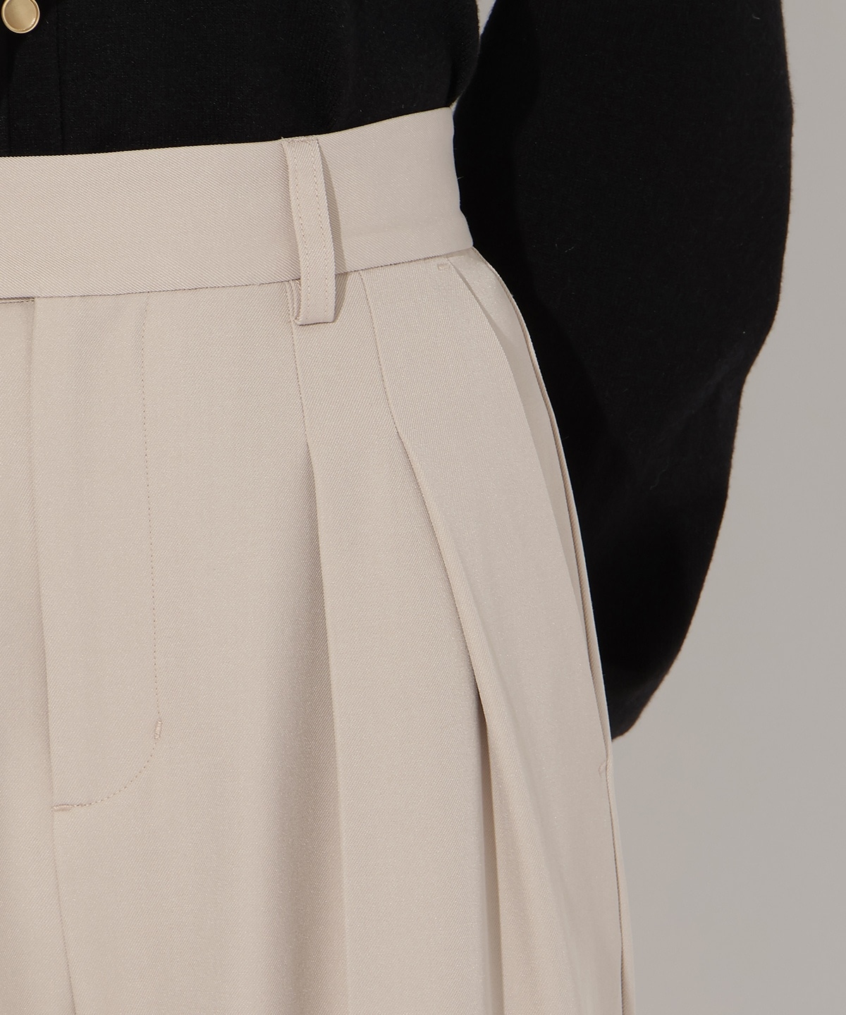 【先行予約受付中】タックワイドパンツ
