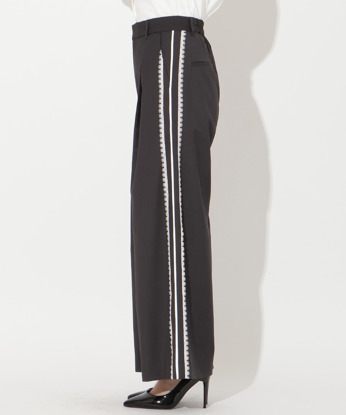 【先行予約受付中】サイドレースラインパンツ