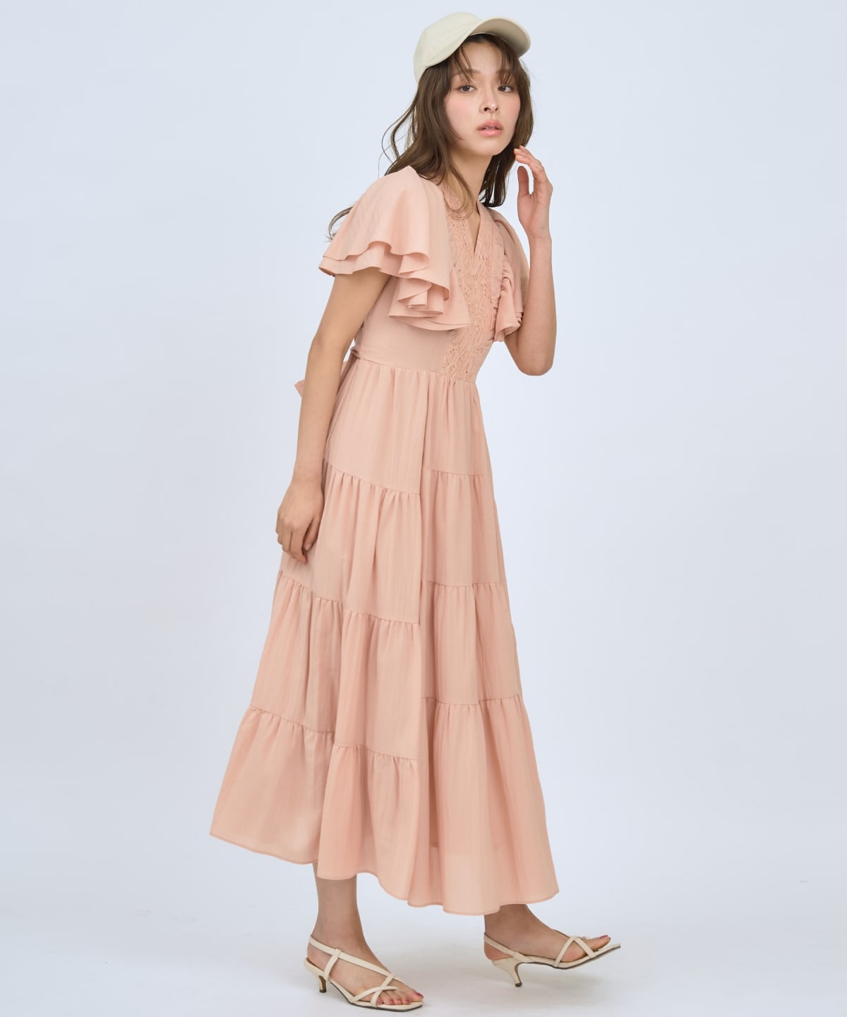 【先行予約受付中】Vネック襟レースティアードワンピース