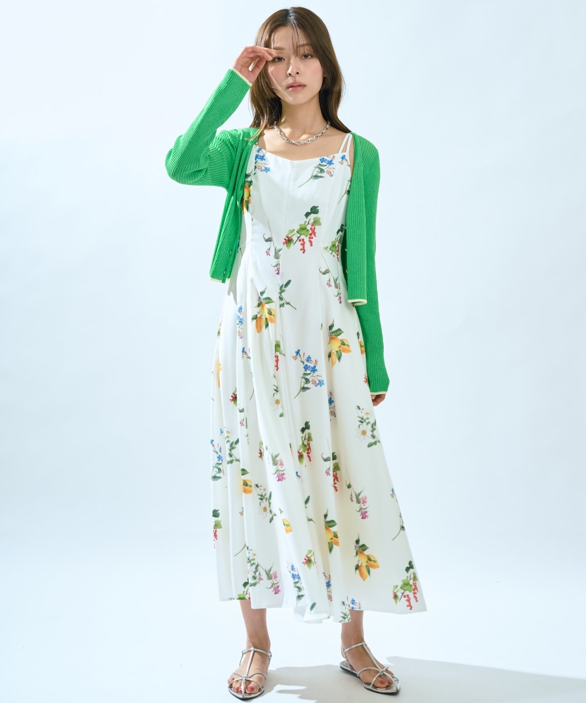 【5/14(木)一部店舗先行発売】フルーツ×フラワープリントワンピース