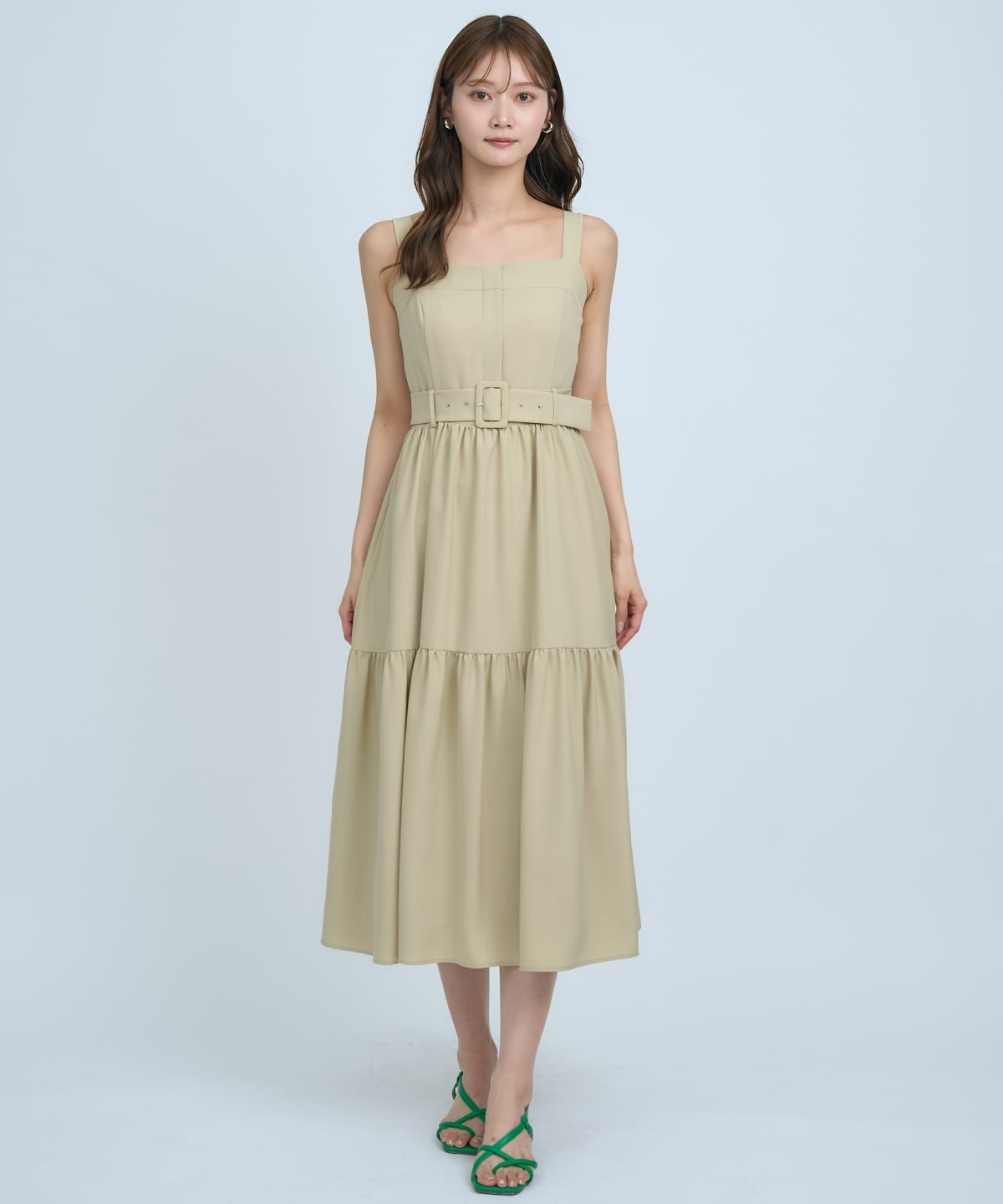 テーラードジレ×ティアードキャミワンピース