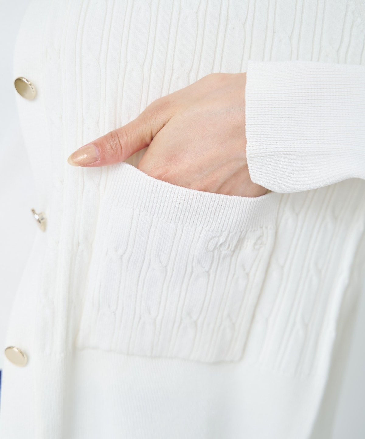 ケーブル編みカーディガンアンサンブル