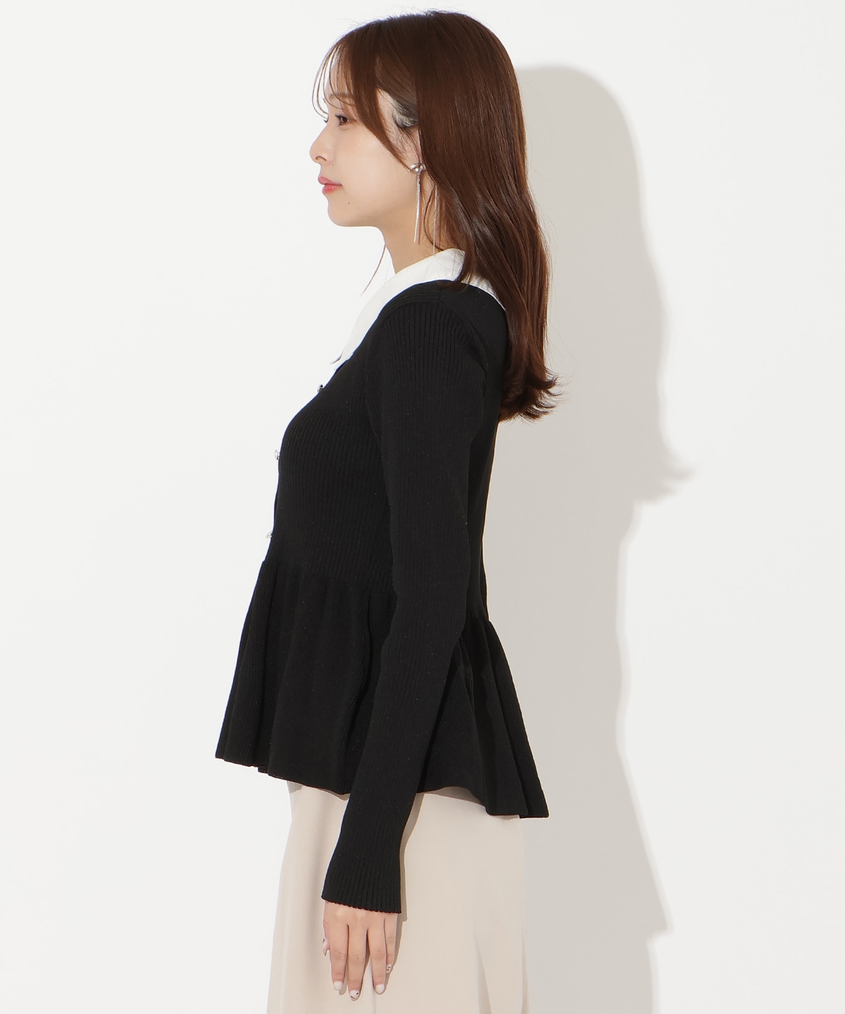 【先行予約受付中】シャツ襟付きペプラムニットプルオーバー