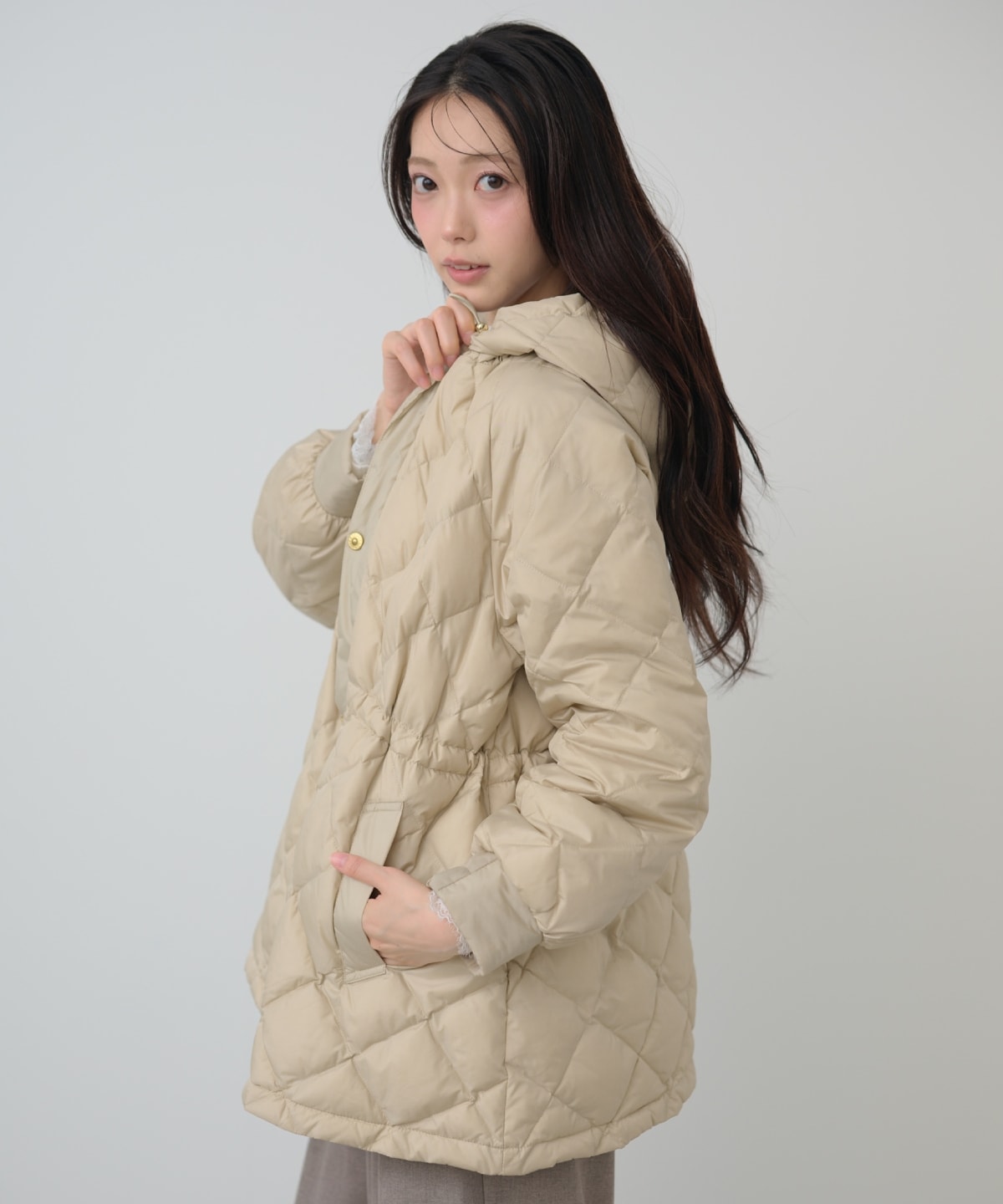 【TAION×AND COUTURE】ウエストドロストミドルダウンジャケット