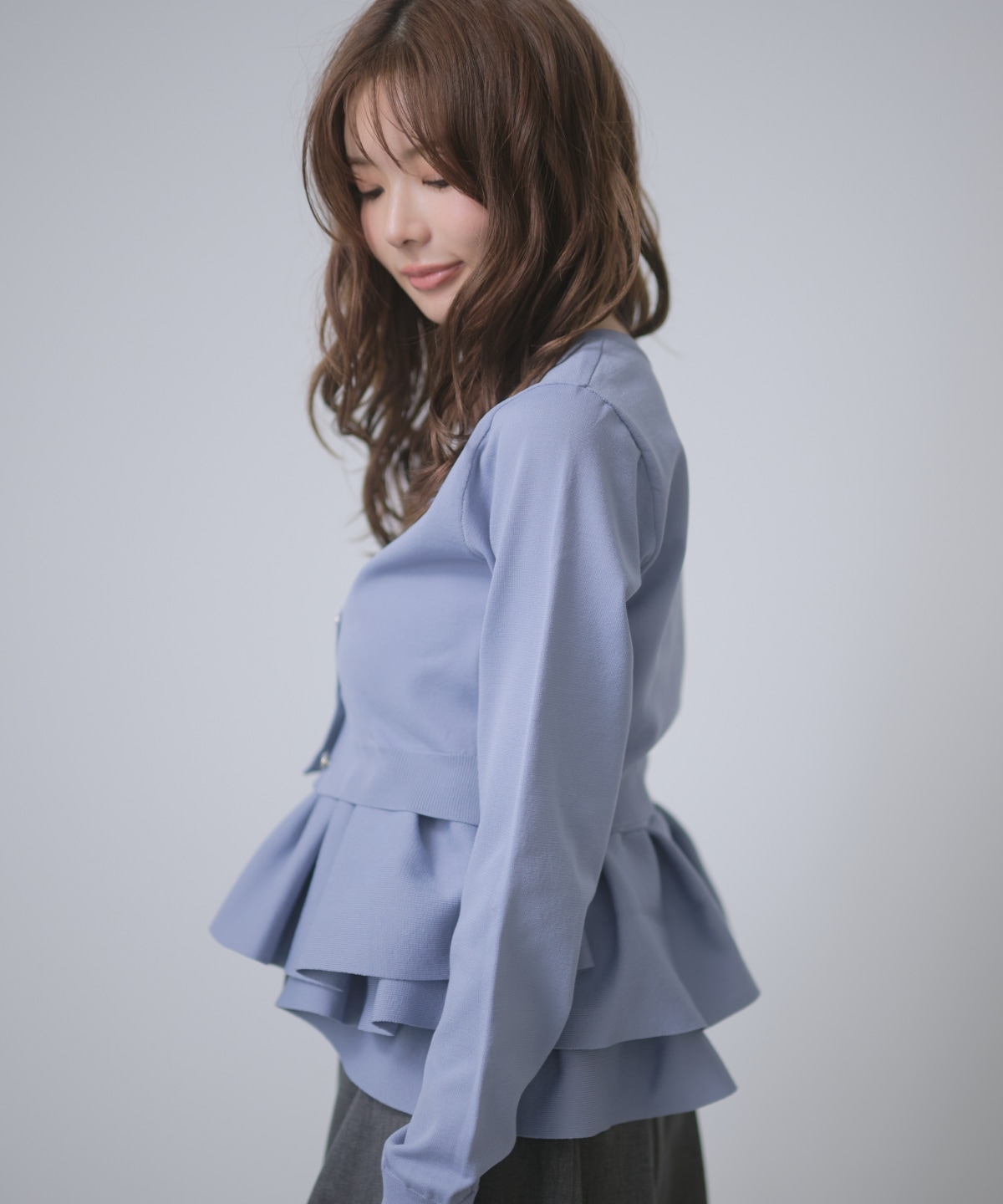 【9月17日(木)発売】ペプラムニットキャミ×ニットカーディガンセット