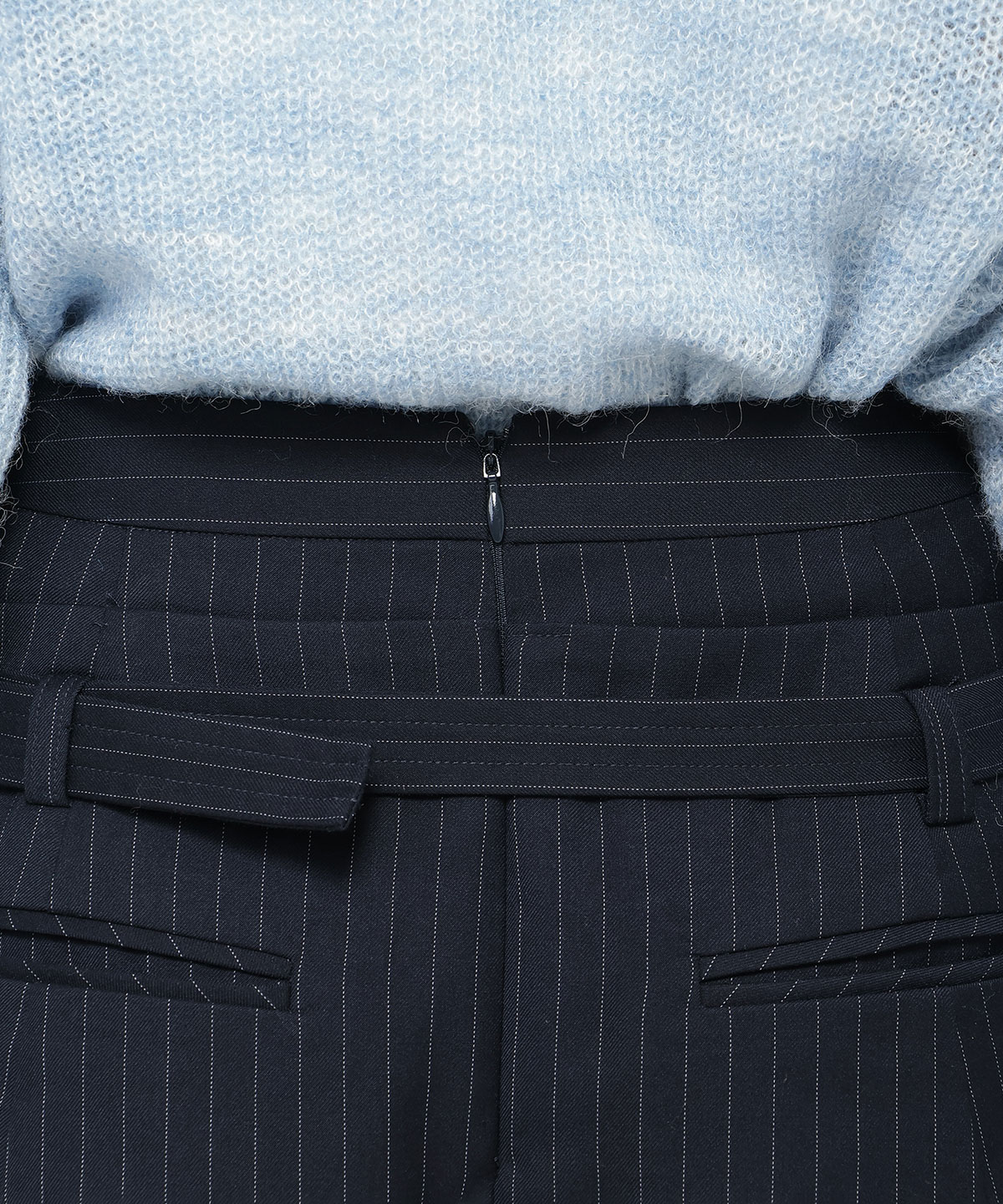 レイヤードデザインベルティッドショートパンツ