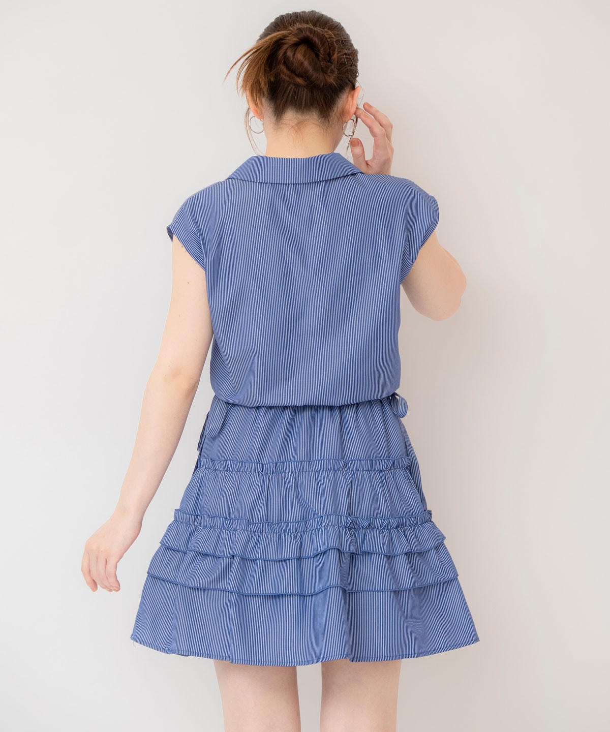 ストライプブラウス×ティアードスカートセットアップ