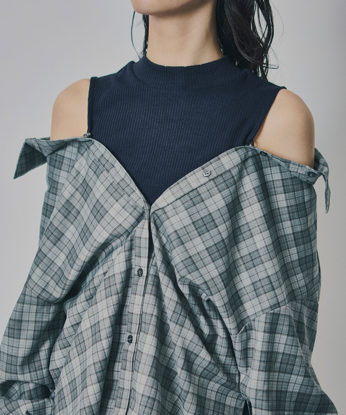 マルチウェイオフショルチェックシャツ×タンクトップ