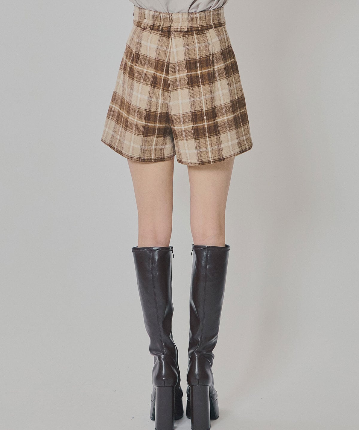 チェックタックショートパンツ