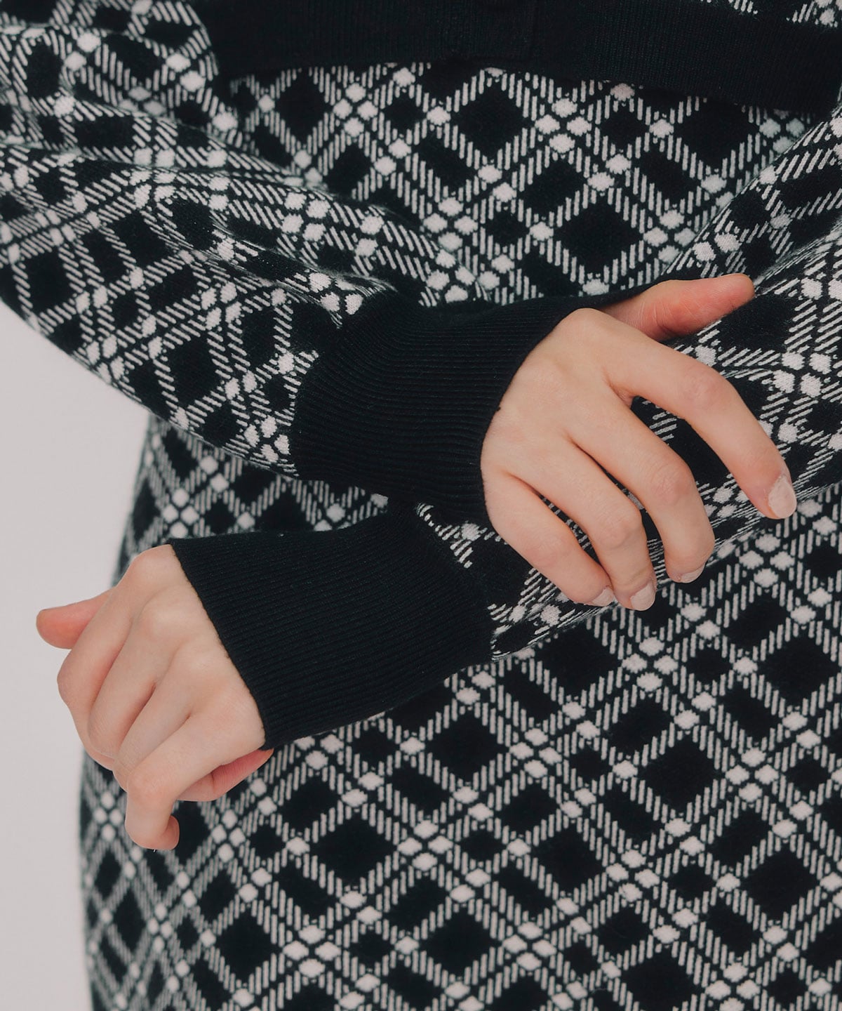 クラシカルニットカーディガン×キャミソールニットワンピースセットアップ