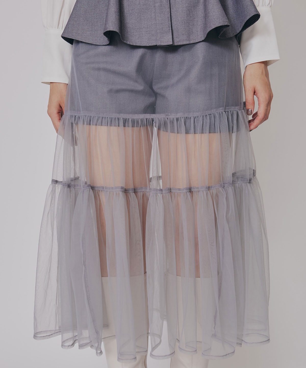 シャツドッキングチュールワンピース&ショートパンツセットアップ