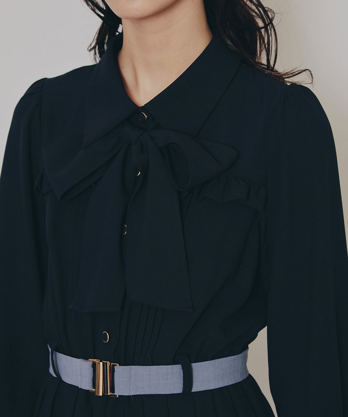 プリーツボウタイシャツロングワンピース