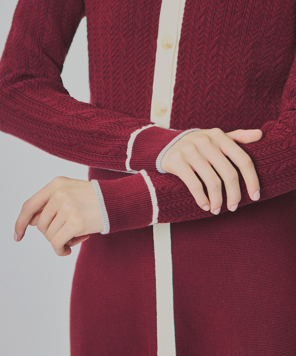 マルチケーブルバイカラーニットワンピース