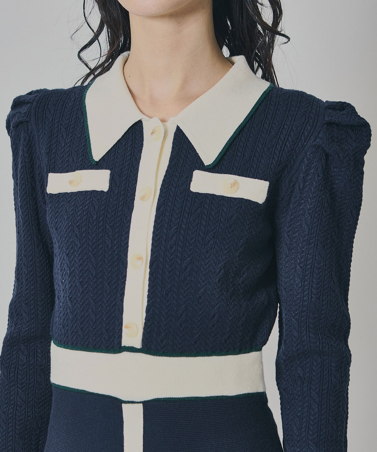 マルチケーブルバイカラーニットワンピース