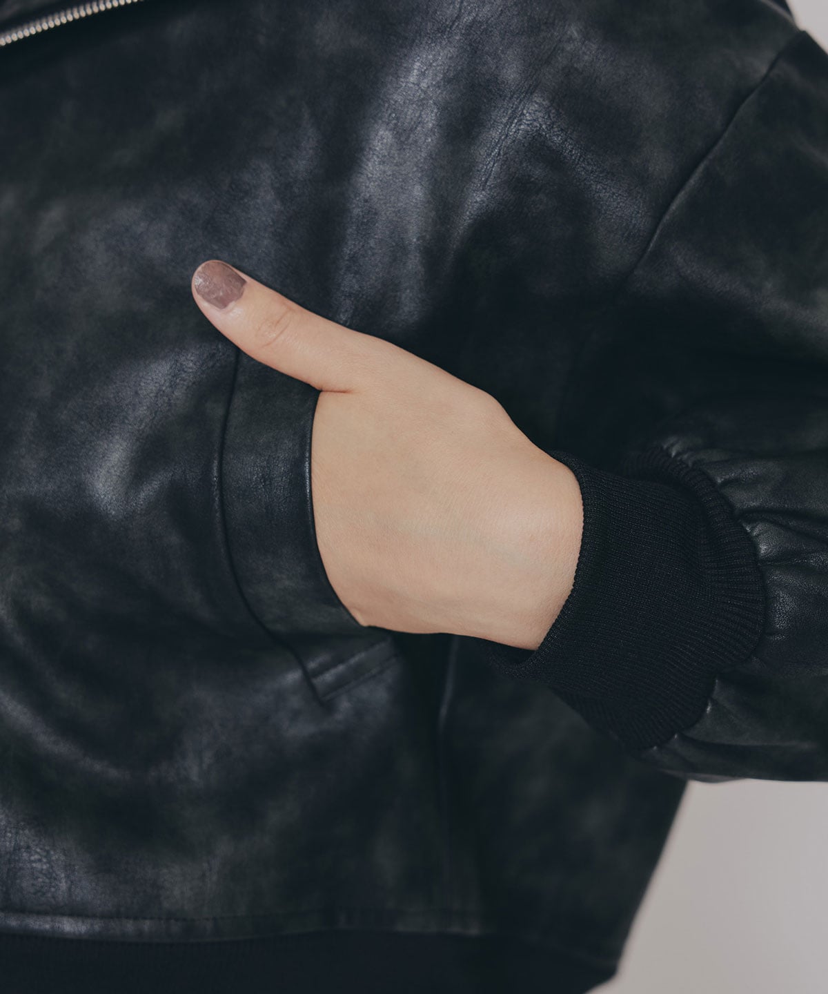 ヴィンテージライクレザーフーディブルゾン