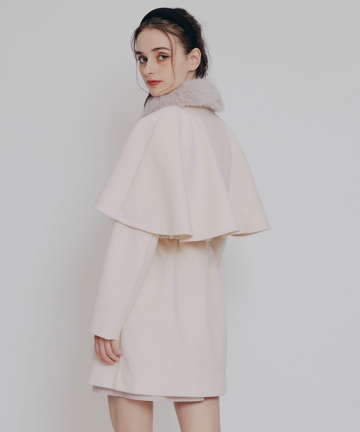 マルチWAYケープファーショートコート