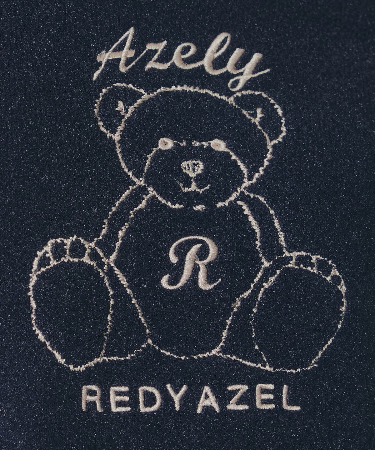 Azelyフラッフィニットプルオーバー