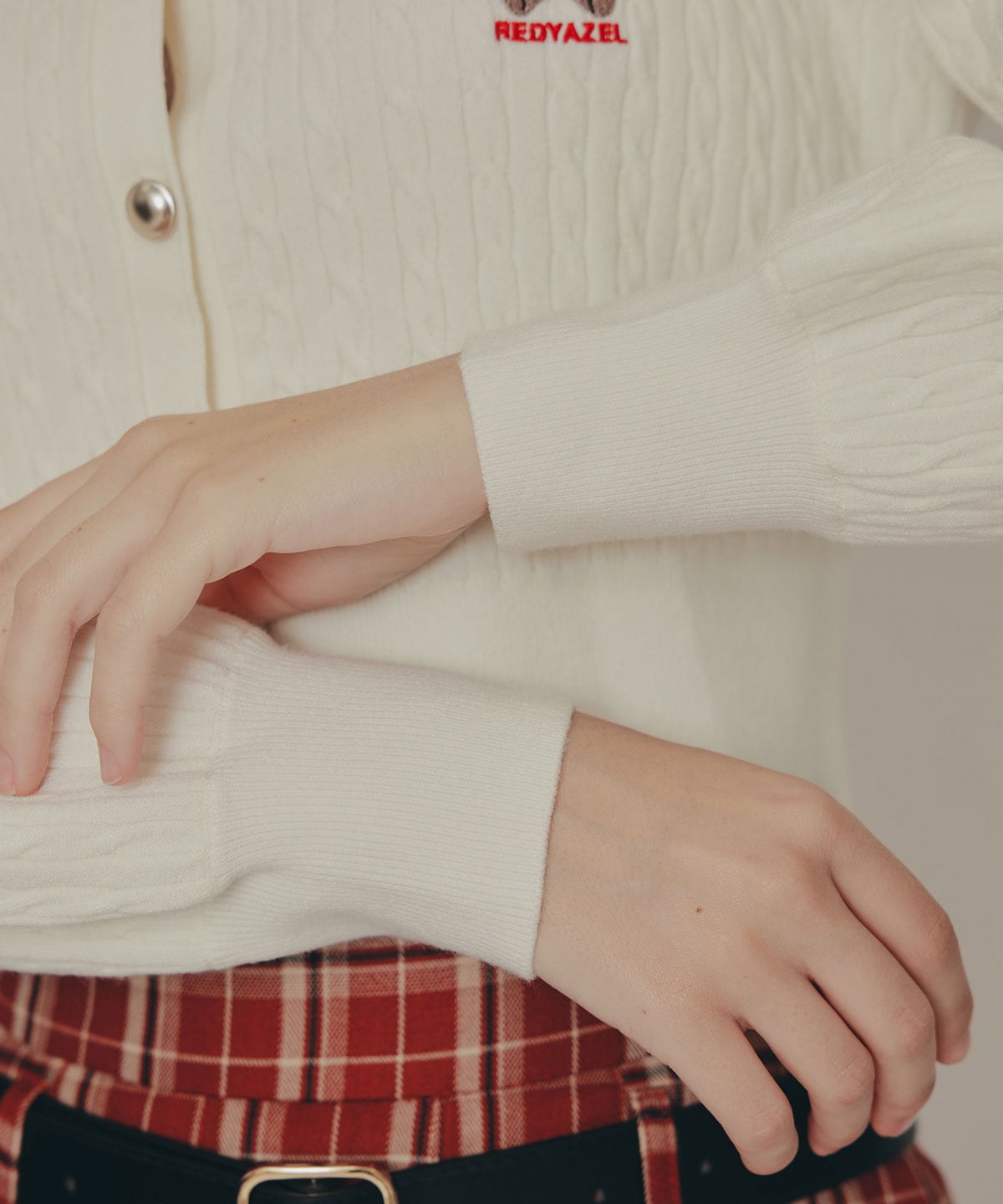 Azelyミニケーブルニットカーディガン