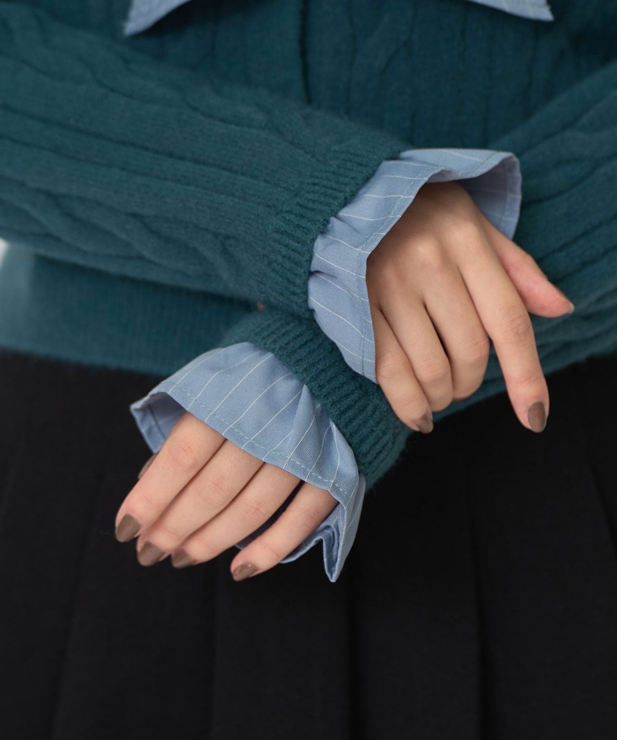 ボウタイケーブルニットプルオーバー