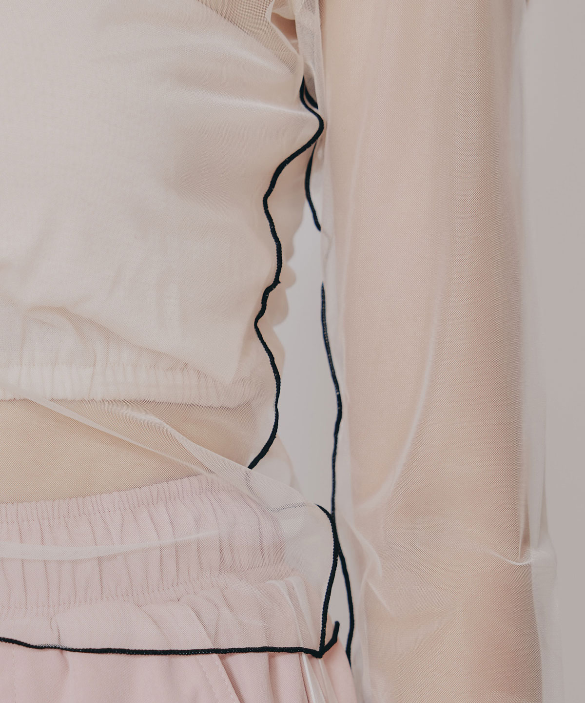 バイカラーメロウチュールトップス×ベアトップ