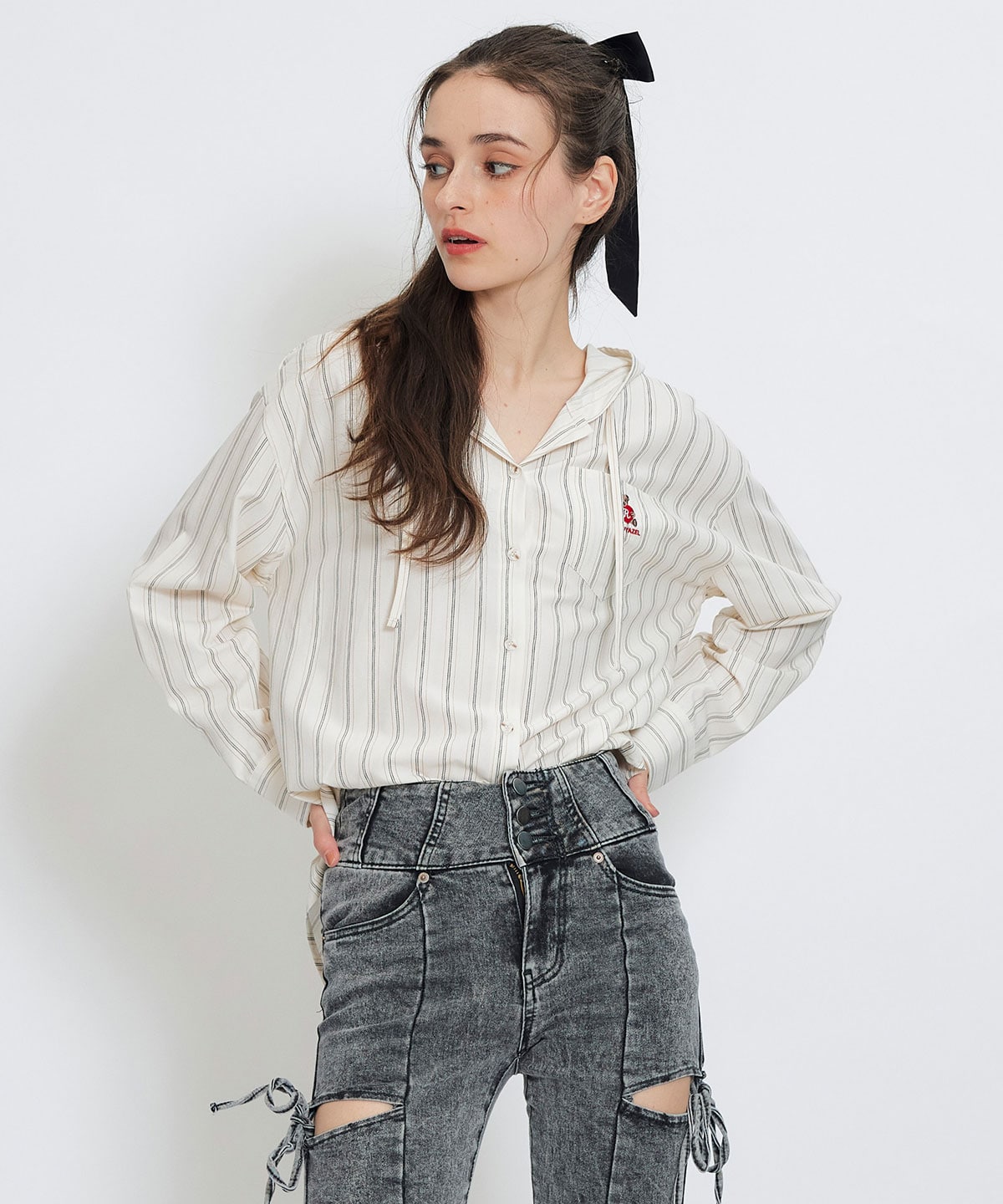 【2/13(金) 昼12時発売開始】Azelyハートストライプフードシャツブラウス