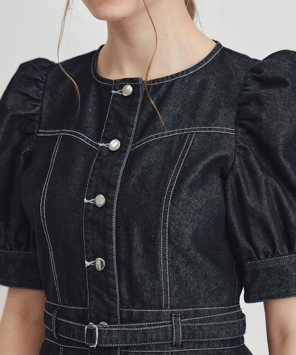 ノーカラーデニムパフフレアロングワンピース