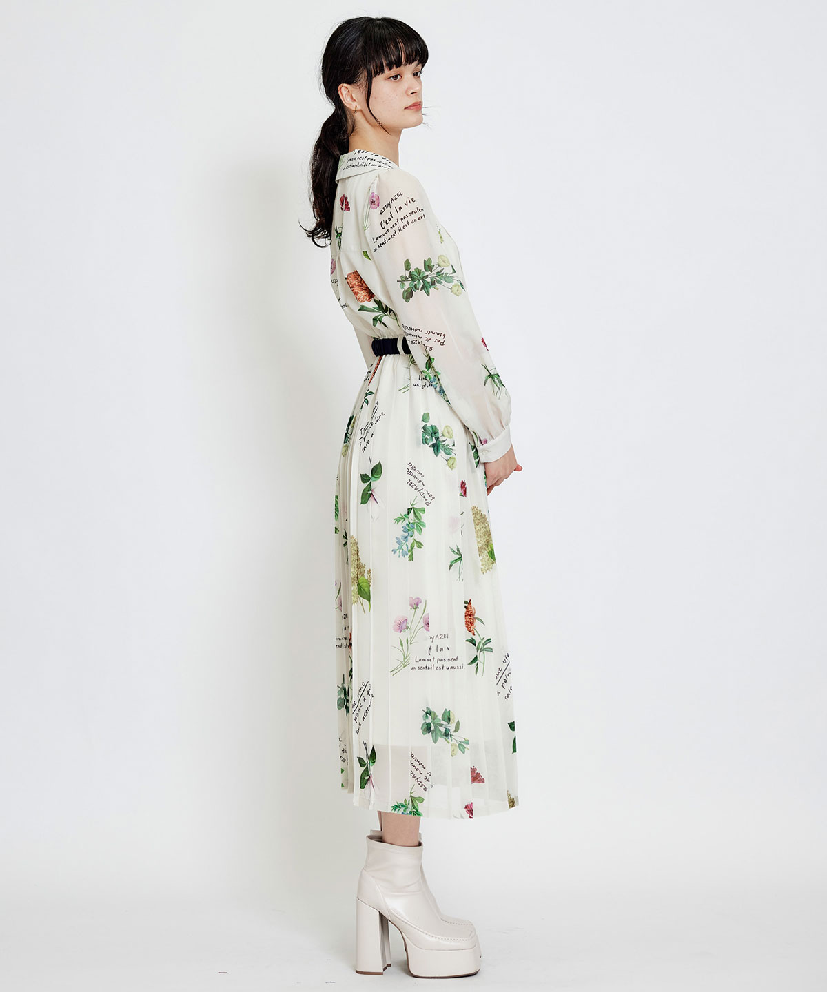 シアーフラワープリーツロングワンピース