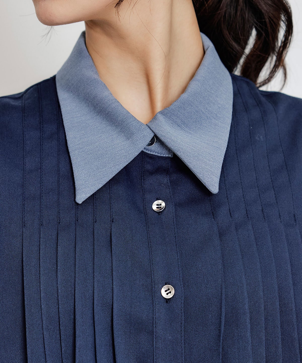 フロントプリーツリボンタイフレアロングワンピース