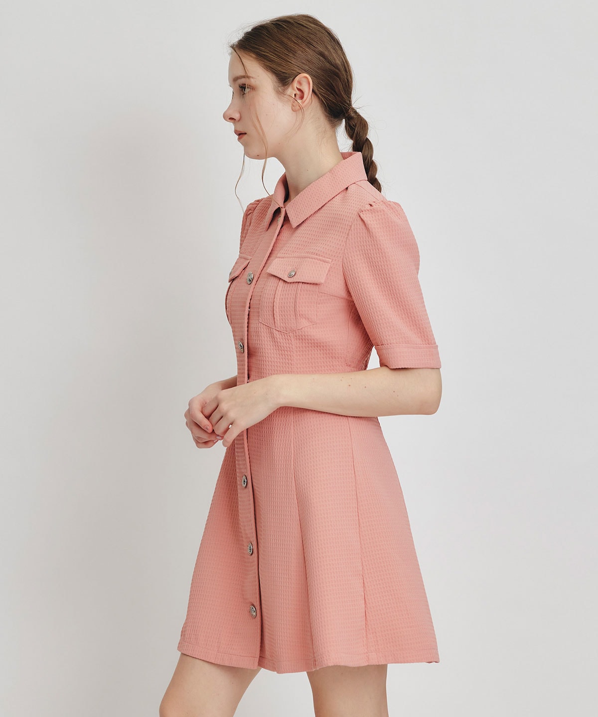 エンブレムボタンワッフルミニシャツワンピース