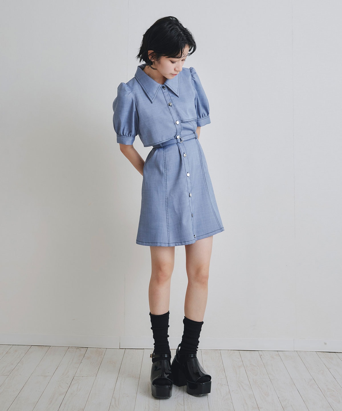 ステッチバイカラーレイヤードフレアミニワンピース