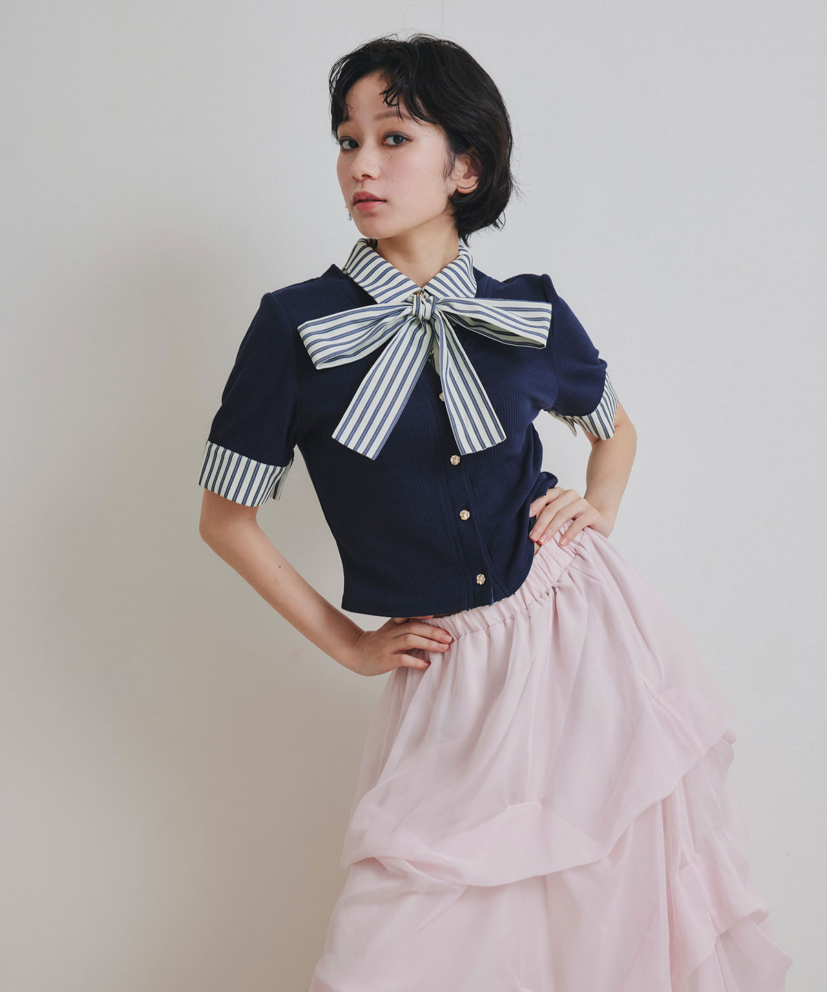 ストライプリボンタイレイヤードニットトップス