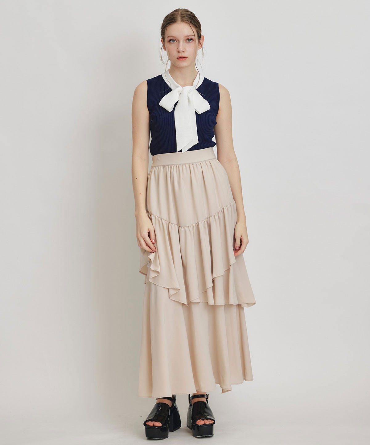 ストライプリボンタイノースリーブリブニット