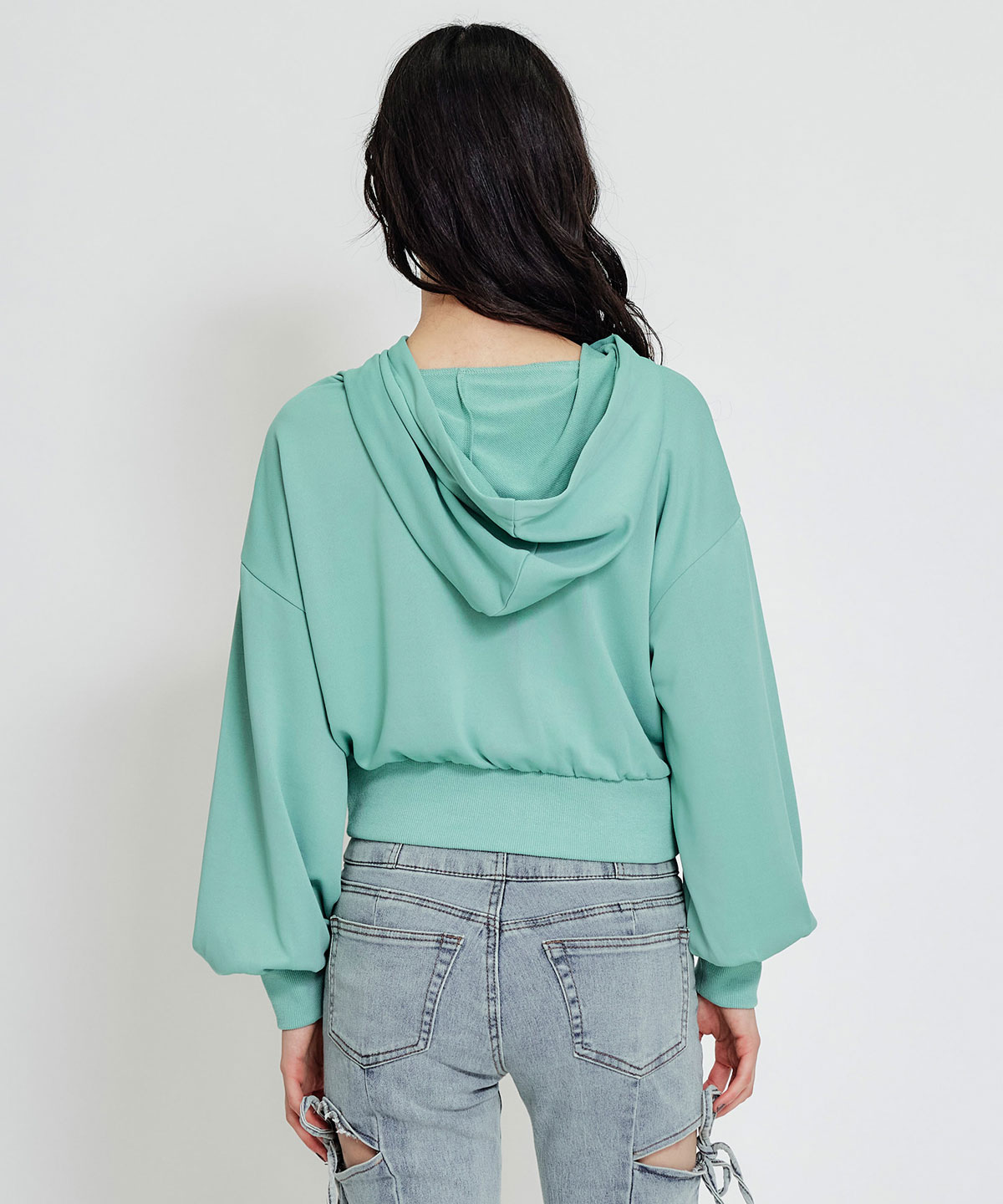 【2/13(金) 昼12時発売開始】Azelyハートショートパーカー