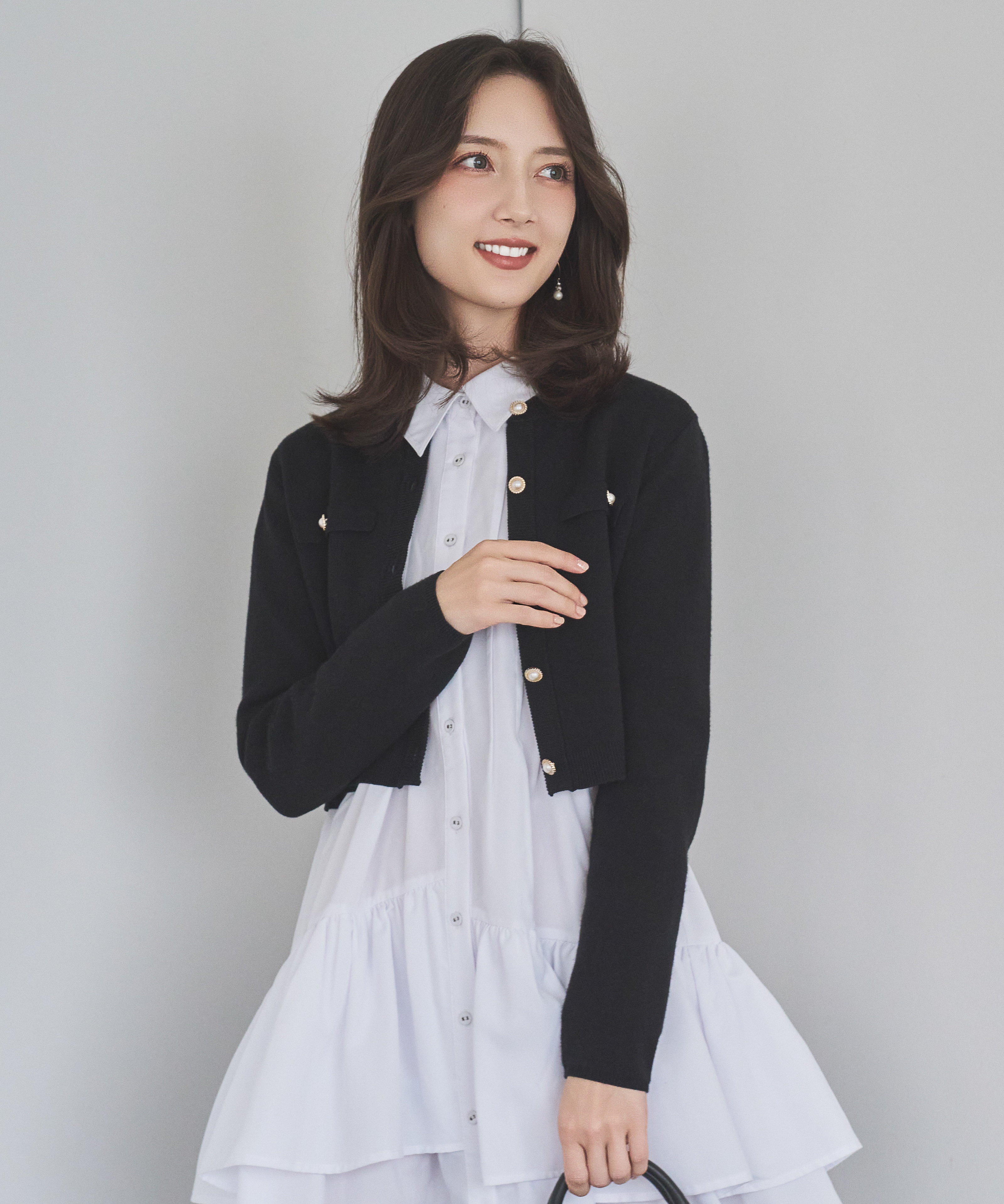 パールボタンクルーネックニットカーディガン