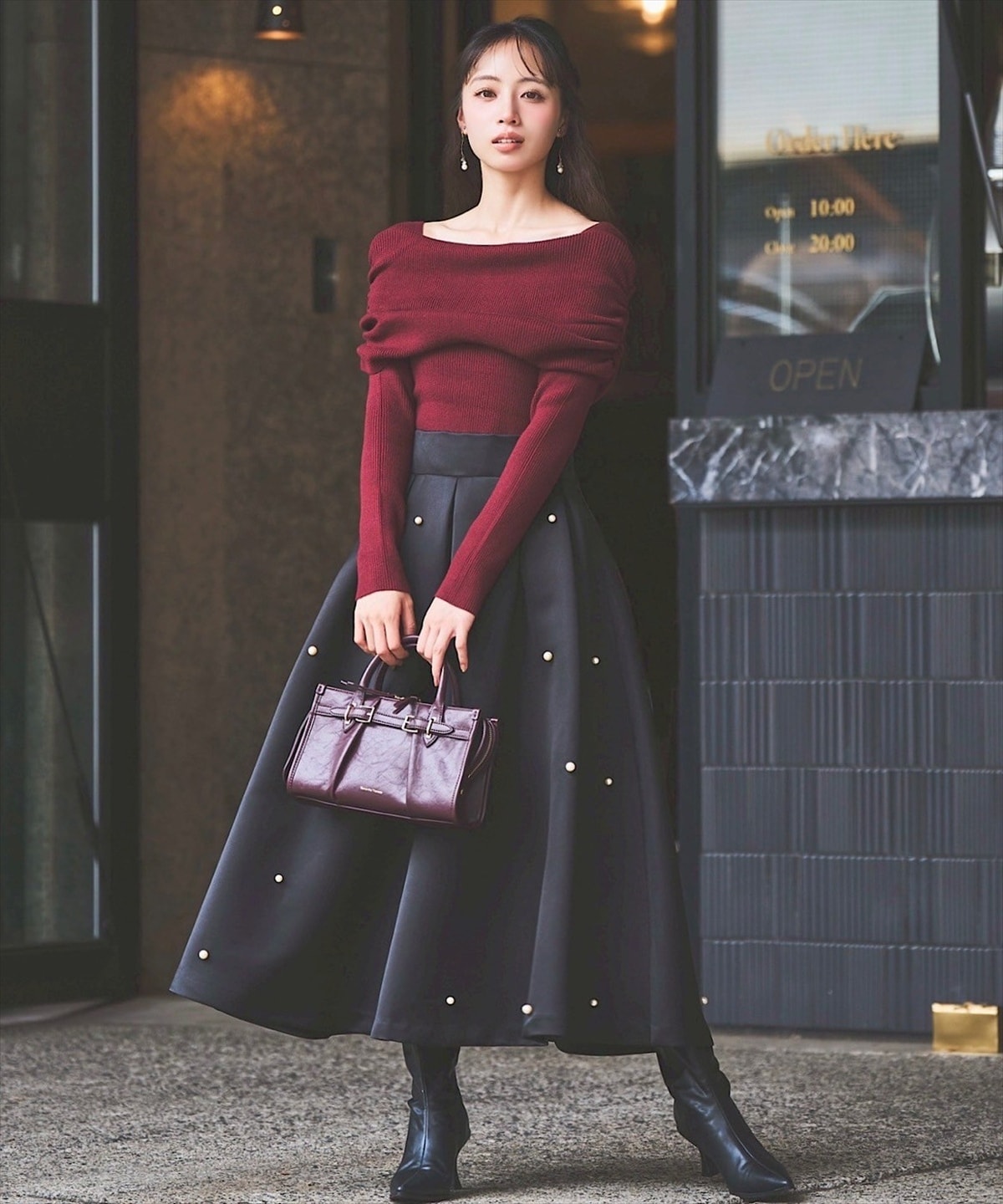 サイドギャザーオフショルニット