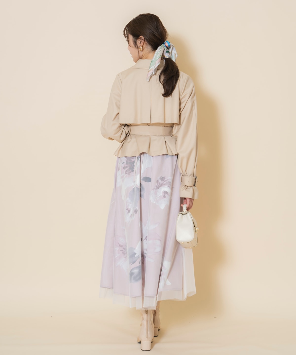 ギャザー袖ショートトレンチ