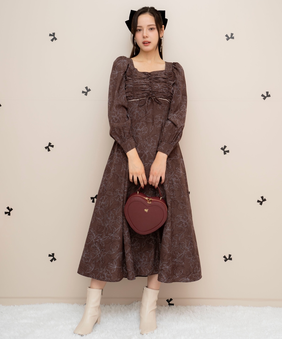 フラワープリントギャザーフレアワンピース