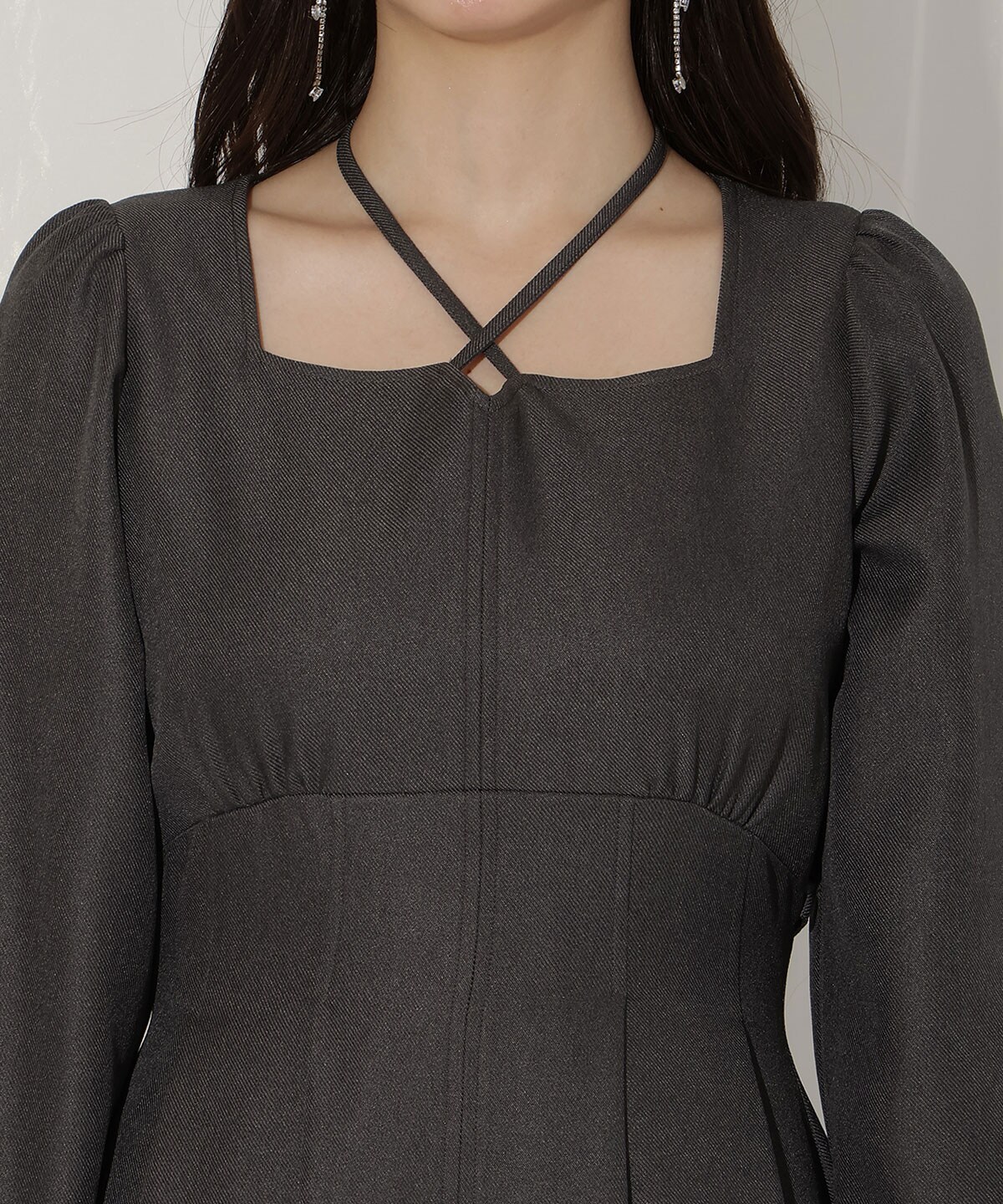 クロスネックフレアワンピース