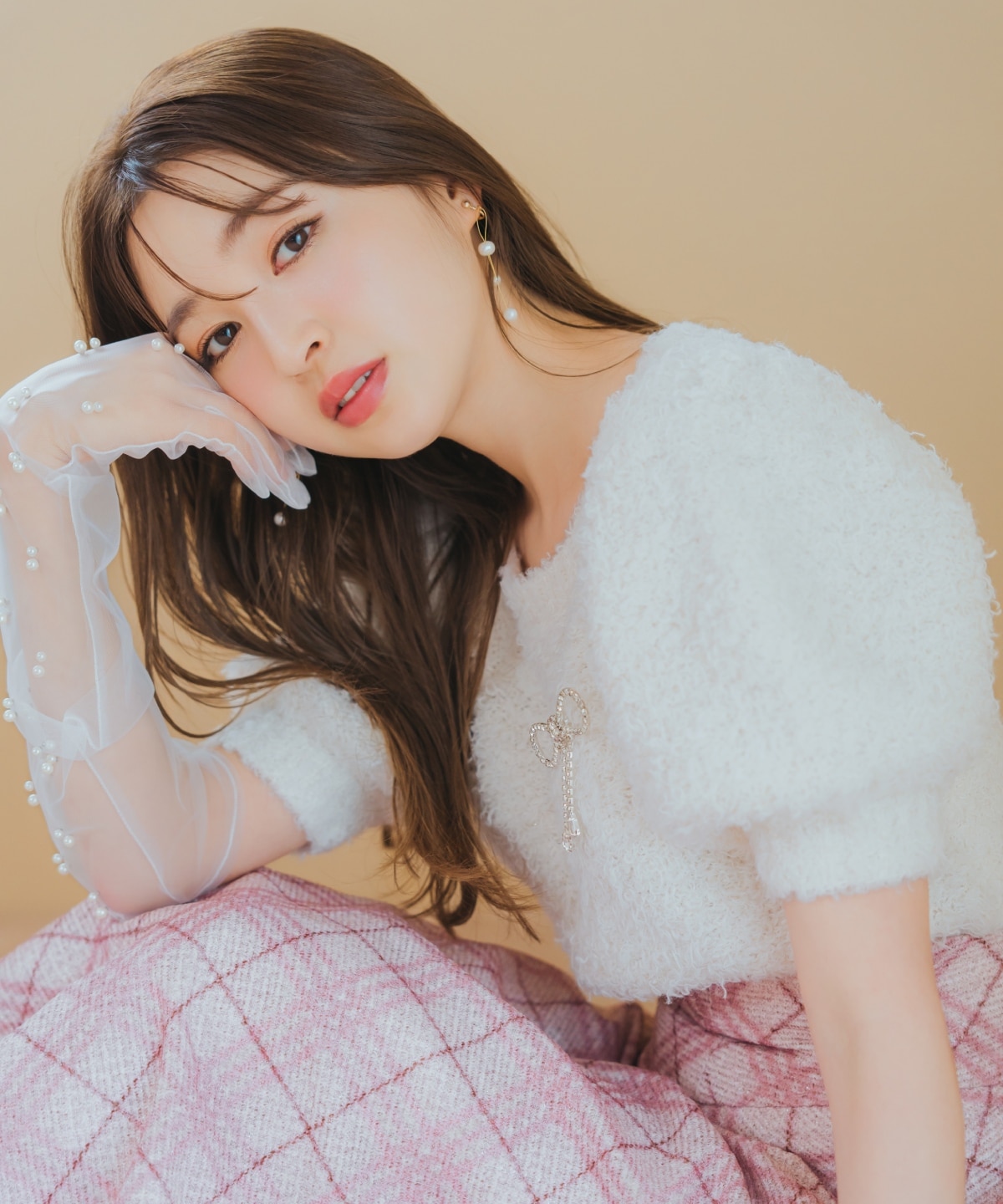 リボンブローチ付きテディヤーンニット