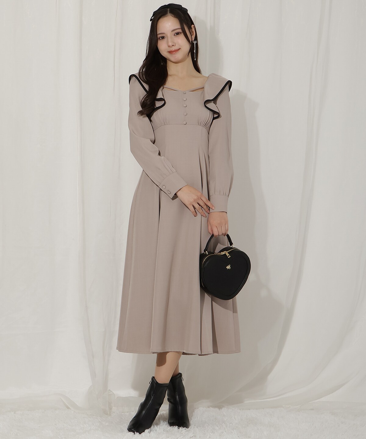 配色パイピングフリルワンピース