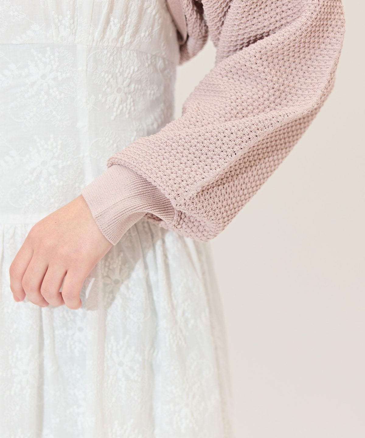 ショート丈柄編みボレロ