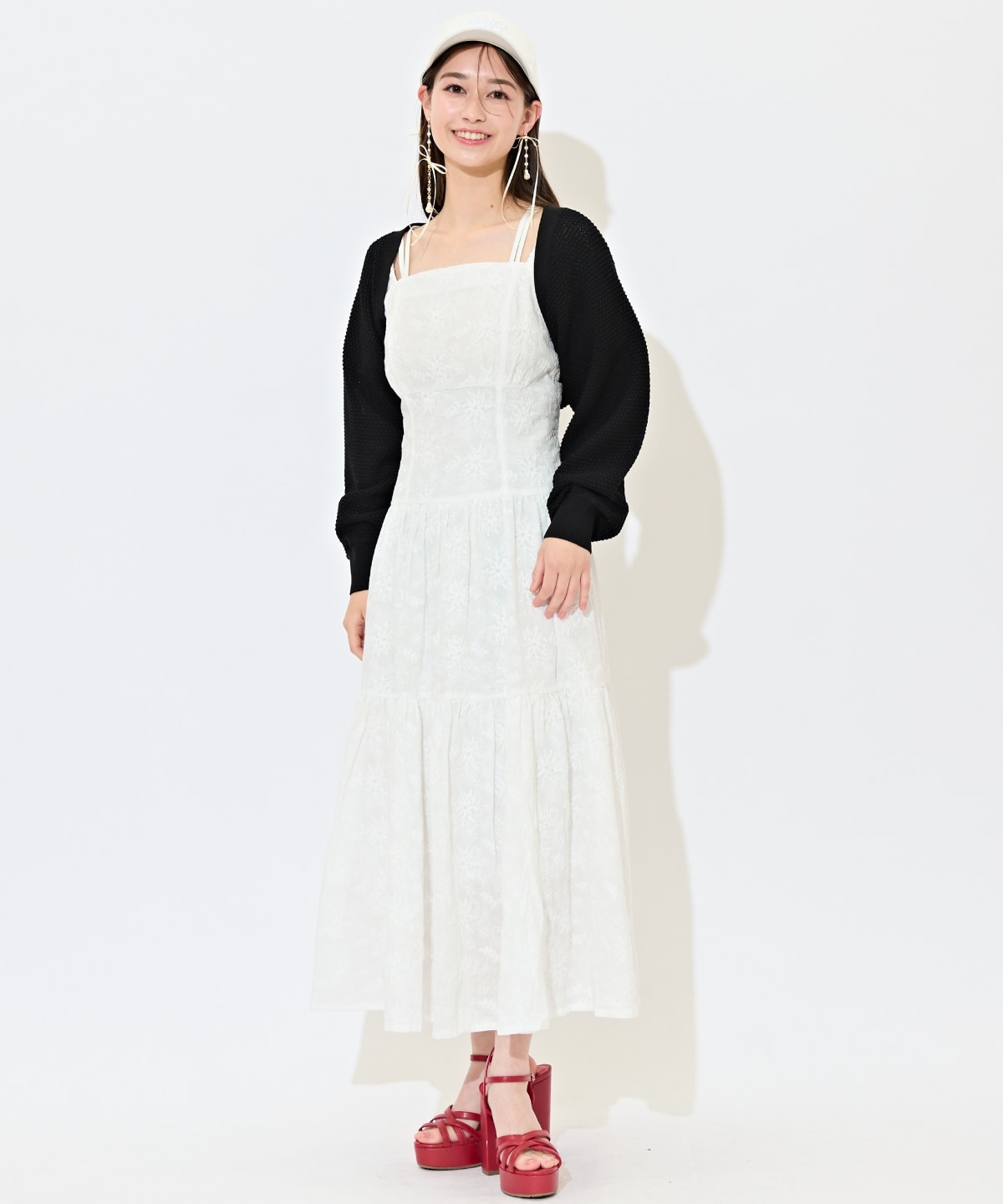 ショート丈柄編みボレロ