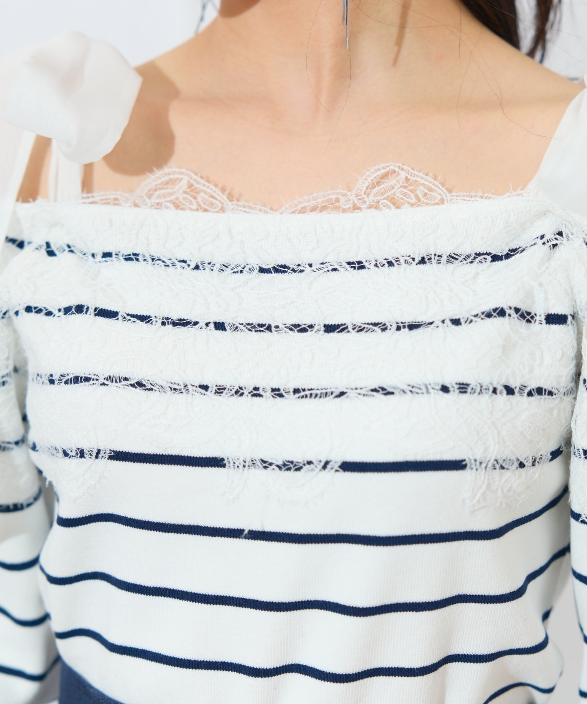 レーストリミング肩リボンニット