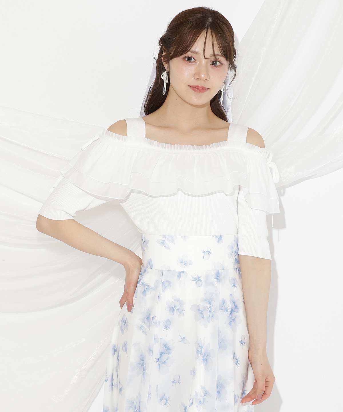 シアーボリュームフリルニットプルオーバー