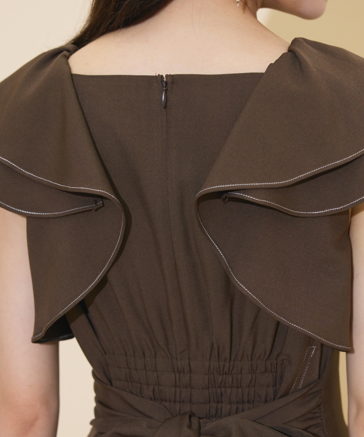 ラッフルスリーブバックリボンワンピース