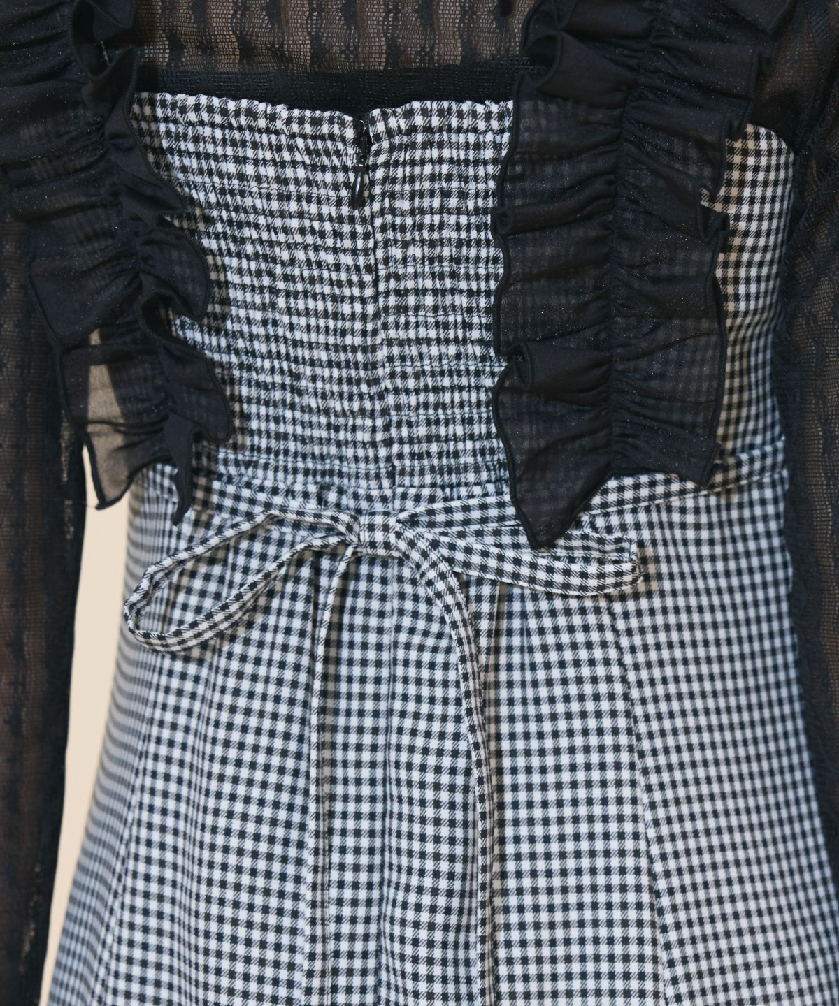 フリルショルダーマーメイドワンピース